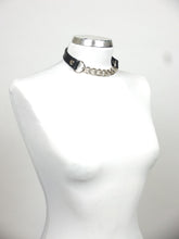 Load image into Gallery viewer, leather chocker with chain black